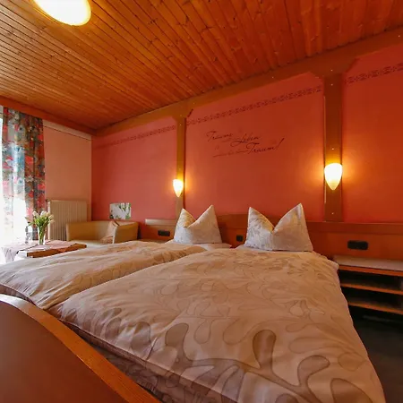Gasthof-metzgerei-pension Schierlitz Kro 3*