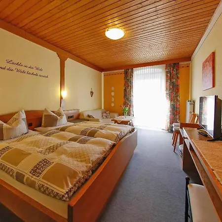 Gasthof-metzgerei-pension Schierlitz Zajazd 3*